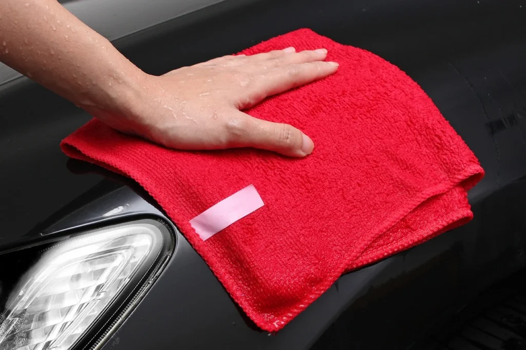 eusable cloths for cleaning in an eco-friendly home.